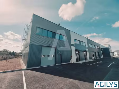 a louer - cellules neuves mixtes activités/bureaux à savigny le temple à proximité de l'au