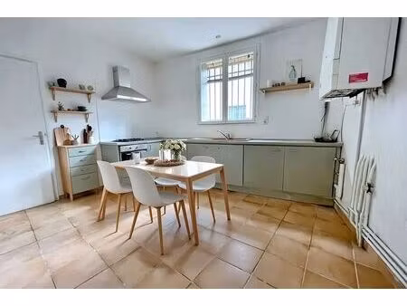vente immeuble 73 m² nîmes (30900)