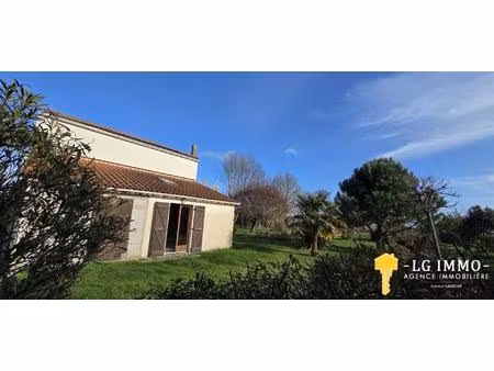 maison 2 pièces + annexe avec beau jardin arboré