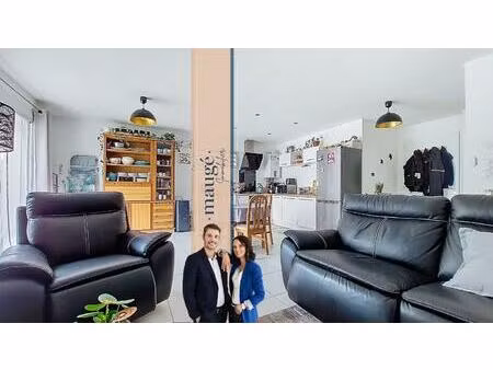 appartement - 3 chambres - jardin - 1 place de parking - au cœur du village - proche commo