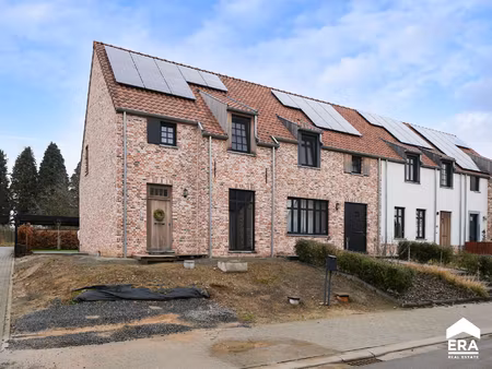 huis te koop in bilzen-hoeselt met 2 slaapkamers