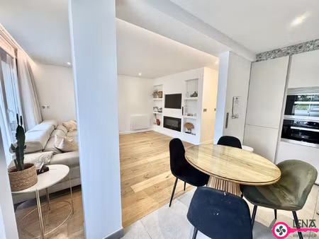 appartement 3 pièces bis rénové avec balcon  loggia et cave