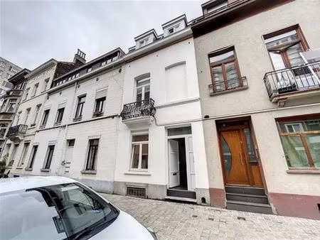 huis te koop in brussel met 3 slaapkamers