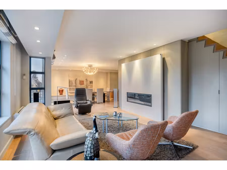 appartement te koop in zwijndrecht met 3 slaapkamers