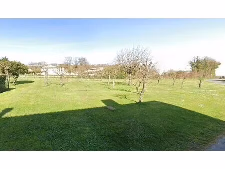 vente terrain 680 m² le gua (17600)
