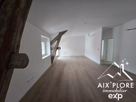 appartement rénové de 87 m² avec garage coeur de yenne