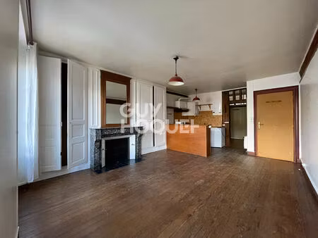 centre ville de breteuil  appartement 36m²