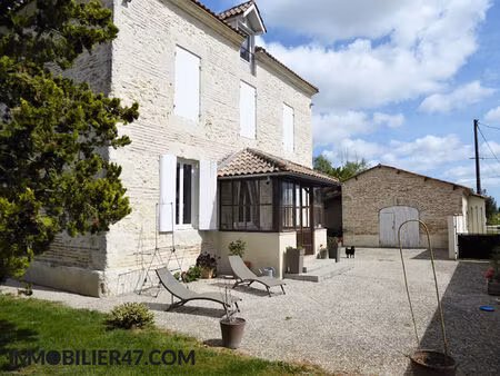 maison de campagne montpezat