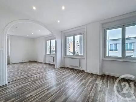 location appartement 3 pièces à brest (29200) : à louer 3 pièces / 74m² brest