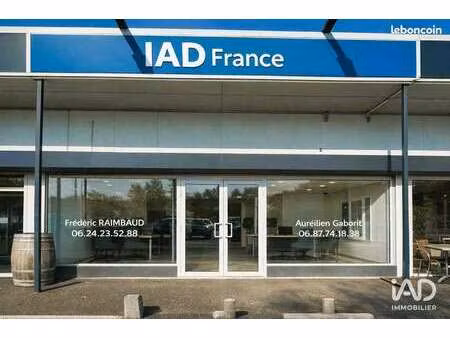 location bureaux et commerces à haute-goulaine (44115) : à louer / 140m² haute-goulaine