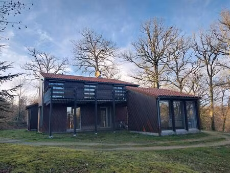 un beau havre de nature et paix pour cette maison d’architect 1987 3.4h boisé  prés ...