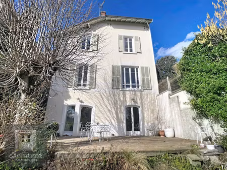 maison ancienne rénovée - 136 m2 - 3 ch