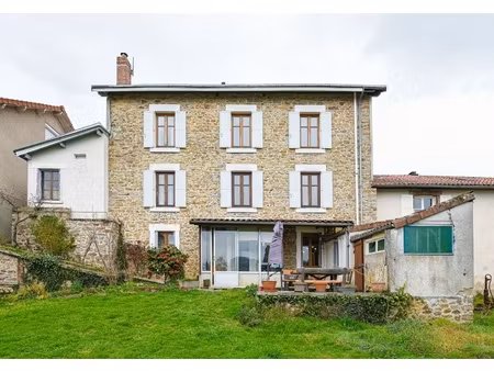 maison 8 pièces - 182 m²