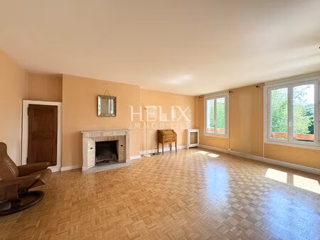 appartement 123 98 m2 ( studio en sus ) à louveciennes ascenseur terrasse gare à 5 minutes