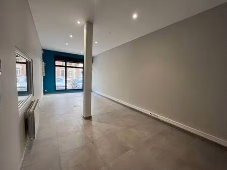 local d'activités à vendre