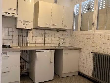 location appartement 1 pièce 33 m² à saint-étienne (42000)