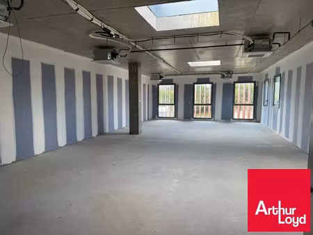 vente bureau 96 m² biarritz (64200)