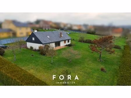 pavillon d'architecte construit en 1973  situé sur les hauteurs de condé-en-normandie !