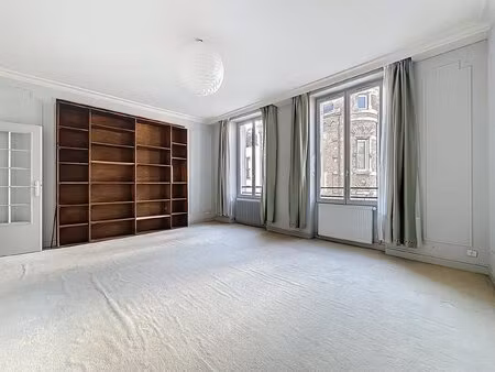appartement de 5 pièces  102 m² à reims