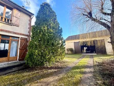 maison familiale de 184 m² sur parcelle de 2 271 m² grange