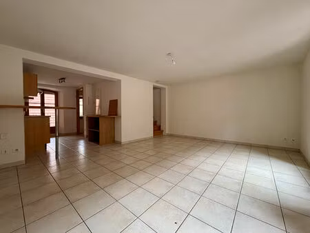 location appartement 3 pièces 63 m² à pfaffenheim (68250)