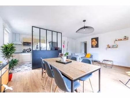 vente appartement 3 pièces à la roche-sur-yon (85000) : à vendre 3 pièces / 66m² la roche-