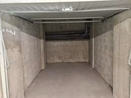 location garage à lyon 7 (69007)