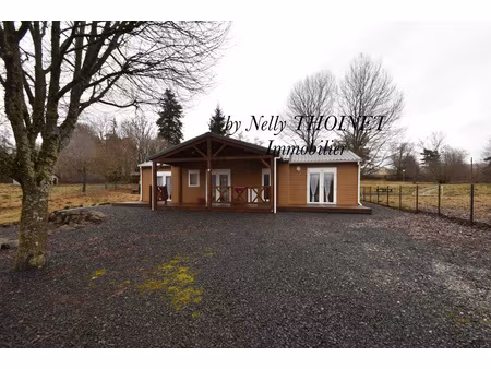 dépt.63  proche de besse et saint anastaise  chalet de loisirs  3 chambres  terrasses et t