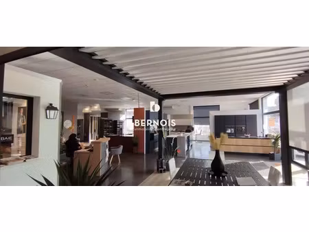 location commerce brignoles 83170