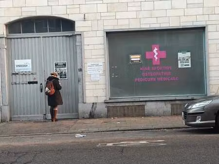 cadre commercial uniquement réservé aux activités libérales