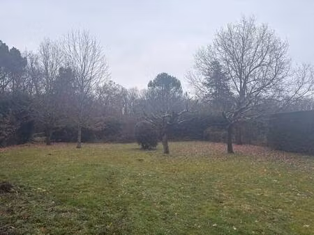 terrain constructible viabilisé à vendre