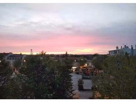 location appartement 3 pièces 70 m² à le vésinet (78110)