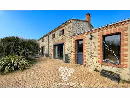 vente maison à la regrippière (44330) : à vendre / 141m² la regrippière