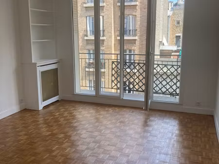 nouveaute- f2 -49.06 m² -neuilly sur seine