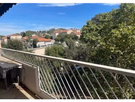 location appartement 4 pièces 61 m² à toulon (83000)