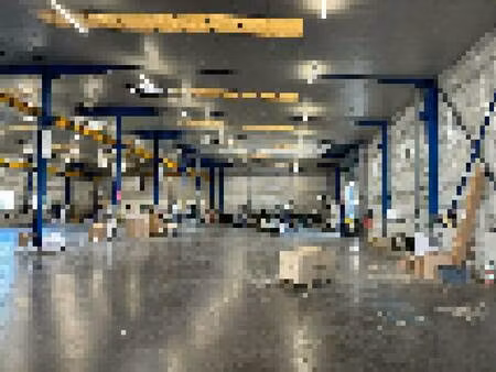 local d'activités à vendre