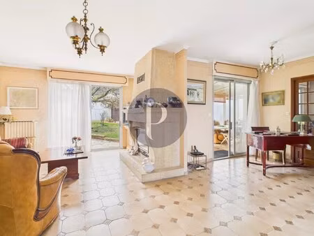 maison familiale place de la ferme