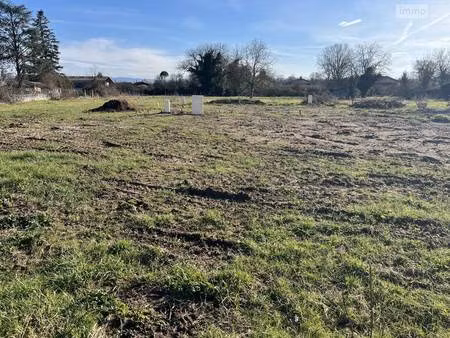terrain constructible viabilisé à vendre
