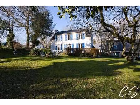 vente maison à combrit (29120) : à vendre / 335m² combrit