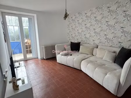 belle maison de ville entièrement rénovée avec jardin et garage