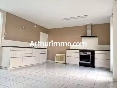 location maison à saint-aubin-de-baubigne (79700) : à louer / 79m² saint-aubin-de-baubigne