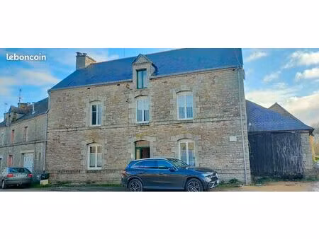 maison ancienne en pierre  proche de josselin