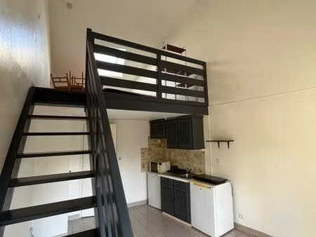 studio duplex centre ville avec terrasse