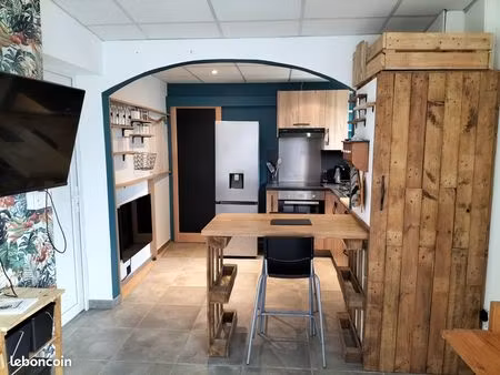 appartement au calme avec terrasse et jardin commun