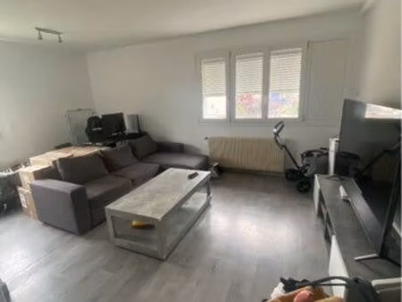 t3 62m2 proche citadelle et parc saint pierre