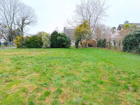 terrain constructible viabilisé à vendre