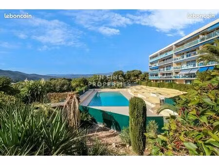 pièces pins parasols