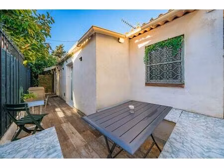 jolie maison t2 avec terrasse à cannes