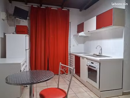 charmant studio avec piscine