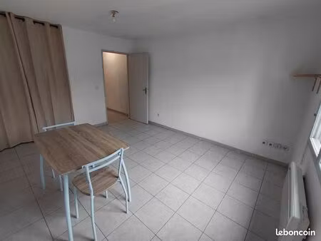 studio 24m2 disponible au 1er mars